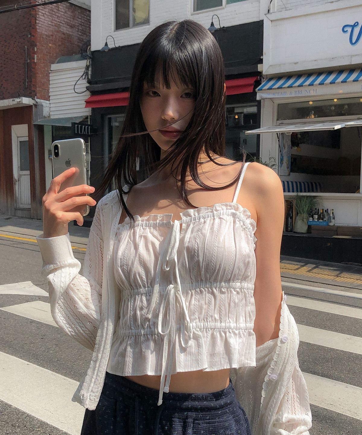 후아유(WHO.A.U) Dobby Sleeveless Blouse / WHBLG2542F