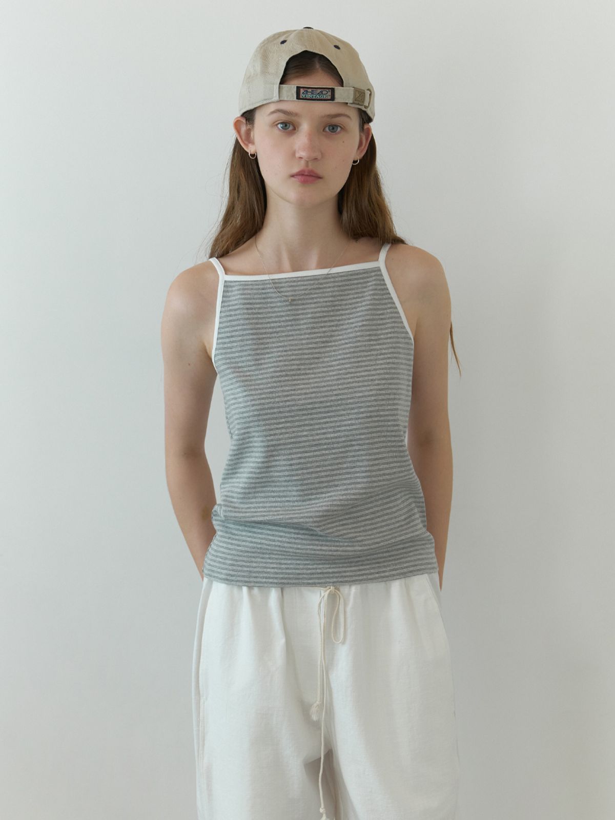 더미튼(THEMITTEN) Grin stripe sleeveless (gray)