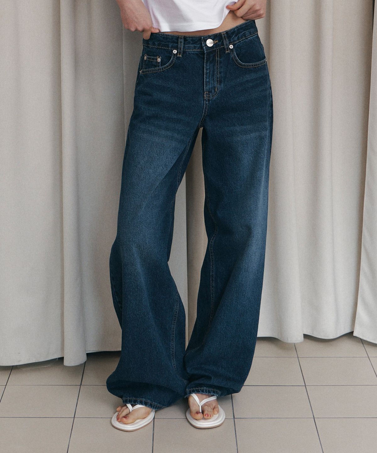 큐리티(CURETTY) C BACK LOGO WIDE DENIM PANTS_DARK BLUE