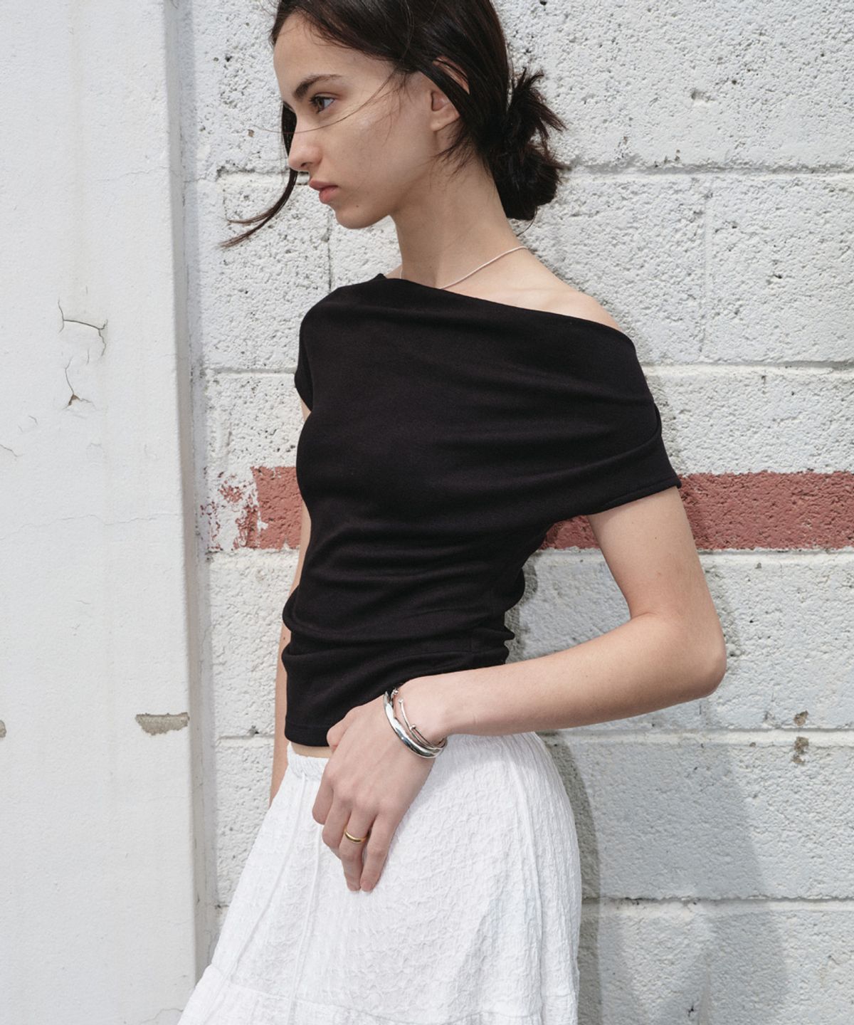 소플러(SOFLER) SANDY SHIRRING TOP_BLACK