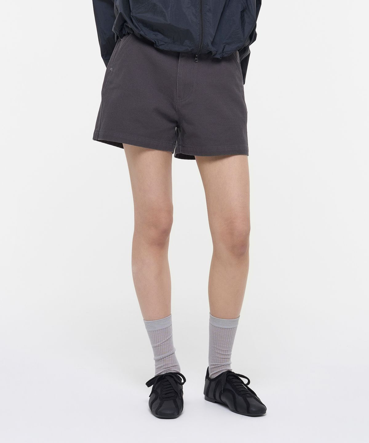 슈퍼드라이(SUPERDRY) 우먼스 로고 스티치 반바지 차콜 SDFLTCQ55CHL