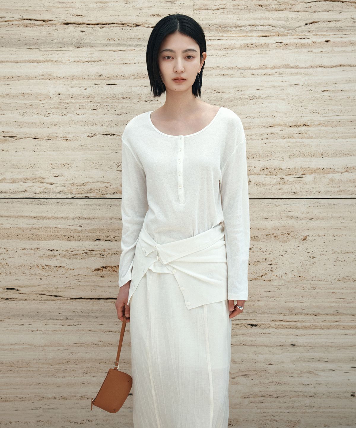 시야쥬(SIYAZU) SITP5283 시스루 헨리넥 티셔츠_White