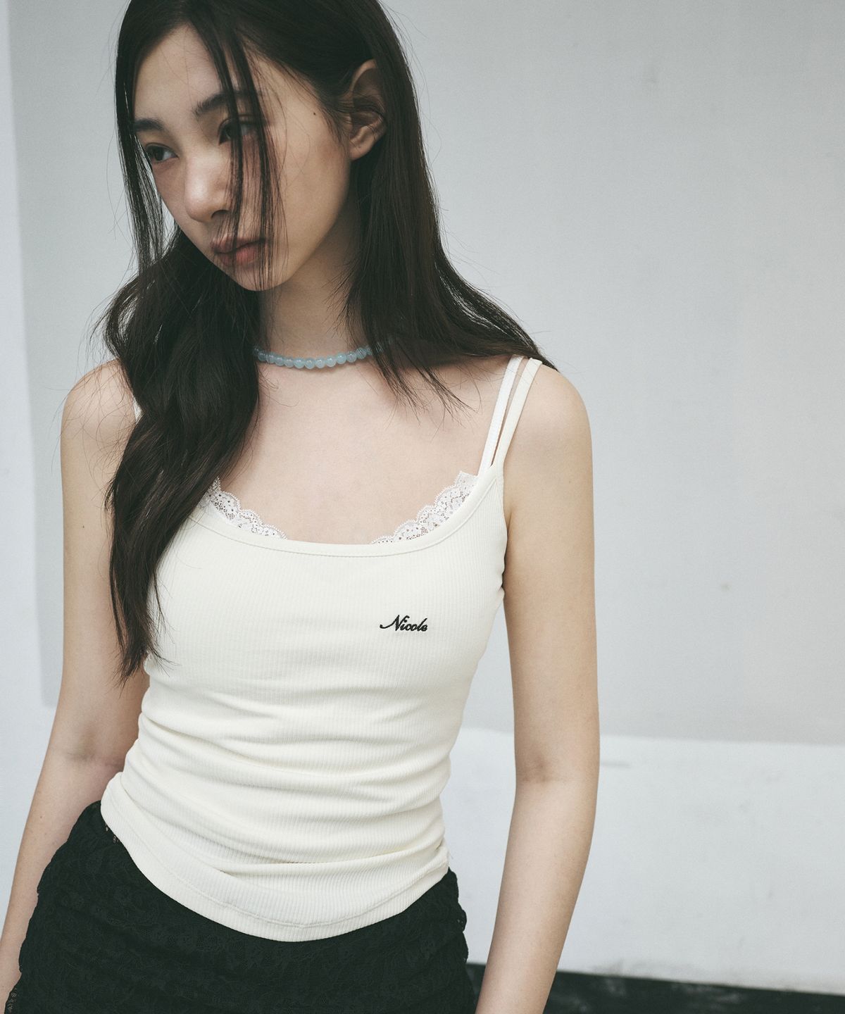 닉앤니콜(NICK&NICOLE) RIBBED LOGO CAMI TOP_CREAM