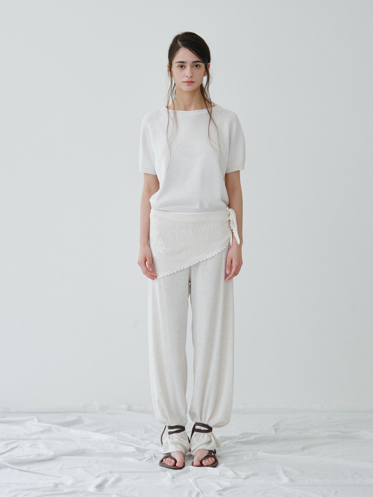 리플레인(REPLAIN) COTTON HALF ROUND KNIT TOP_OFF WHITE