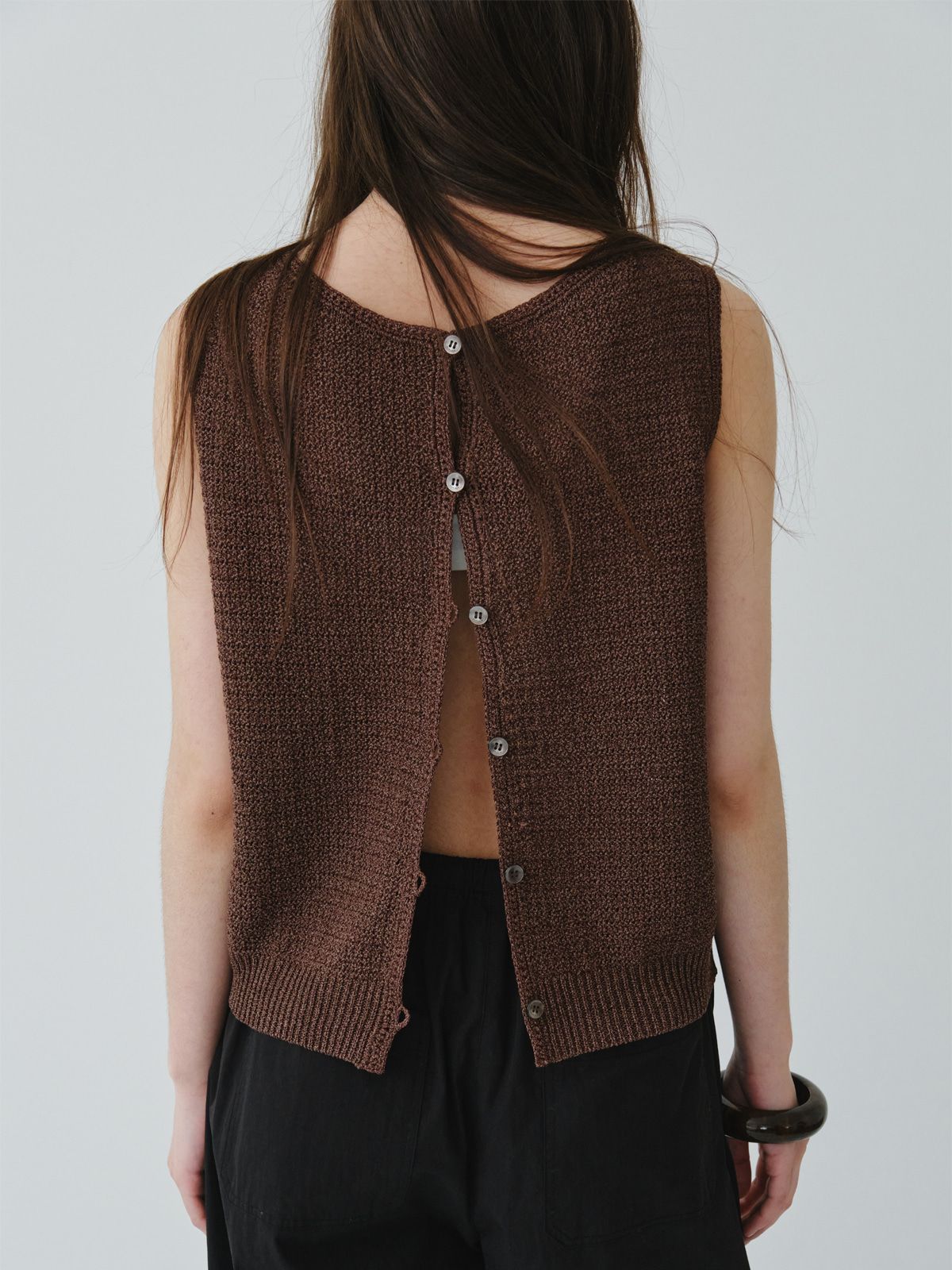 리플레인(REPLAIN) CROCHET BACK OPEN KNIT TOP_DARK BROWN