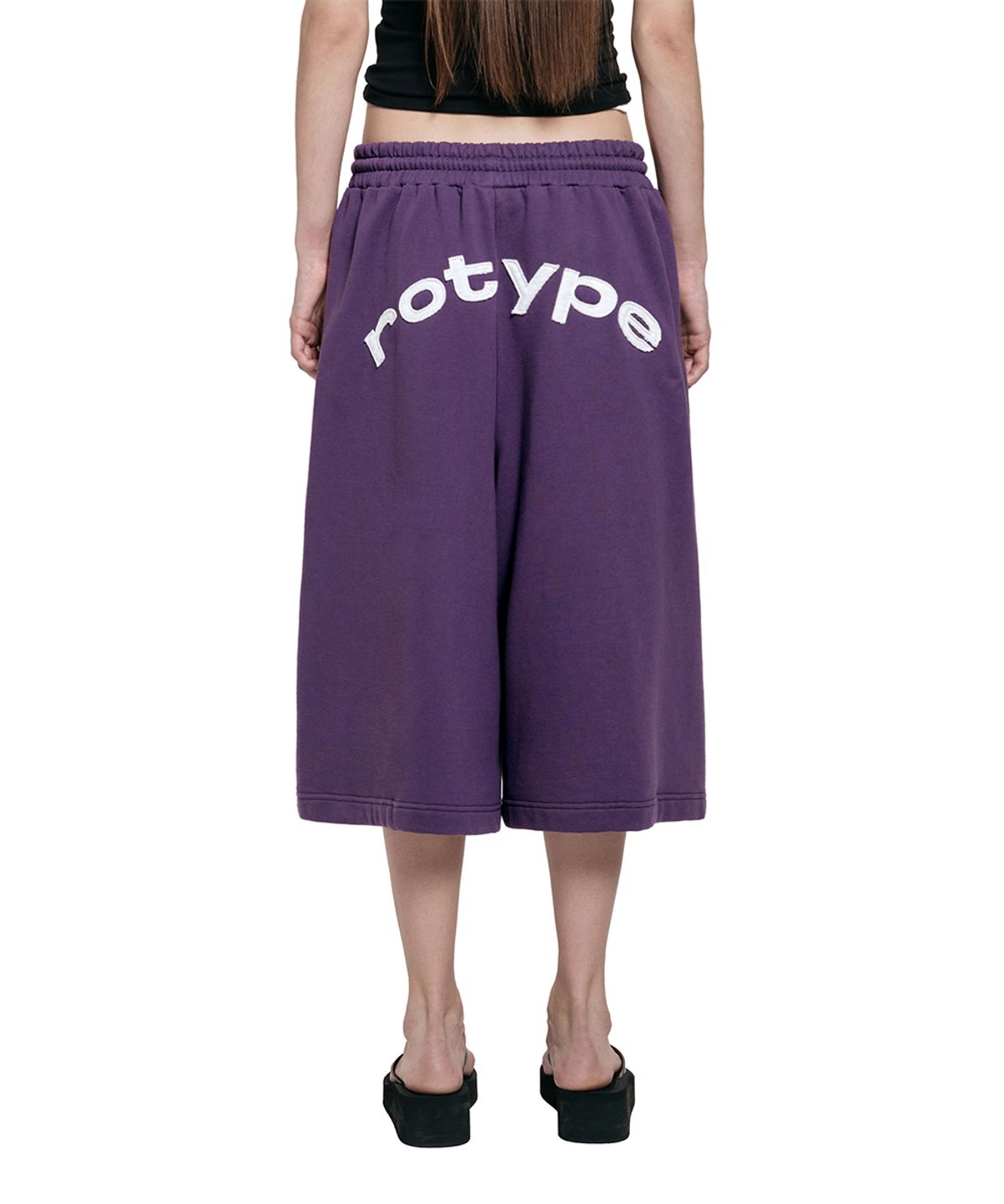 로타입(ROUGHTYPE) Overline Patch Bermuda Sweatpants - Purple
