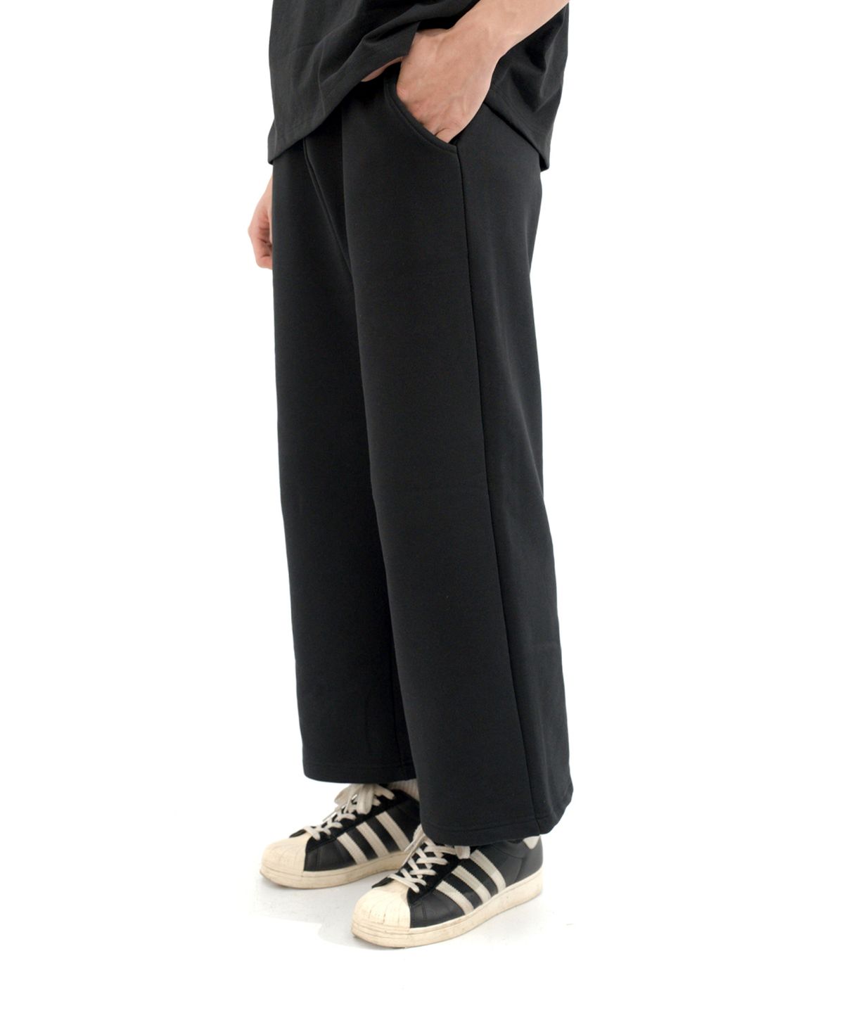 히피하우스(HIPPIE HAUS) Brushed Straight sweatpants Black