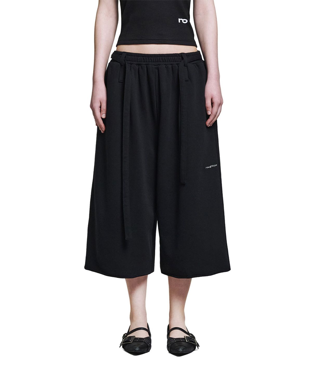 로타입(ROUGHTYPE) Belted Point Bermuda Sweatpants - Black