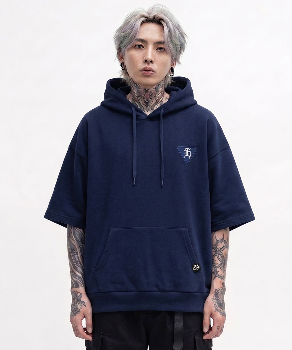 에잇볼륨(EIGHTVOLUME) EV E 패치 오버핏 반팔 후드 (네이비)