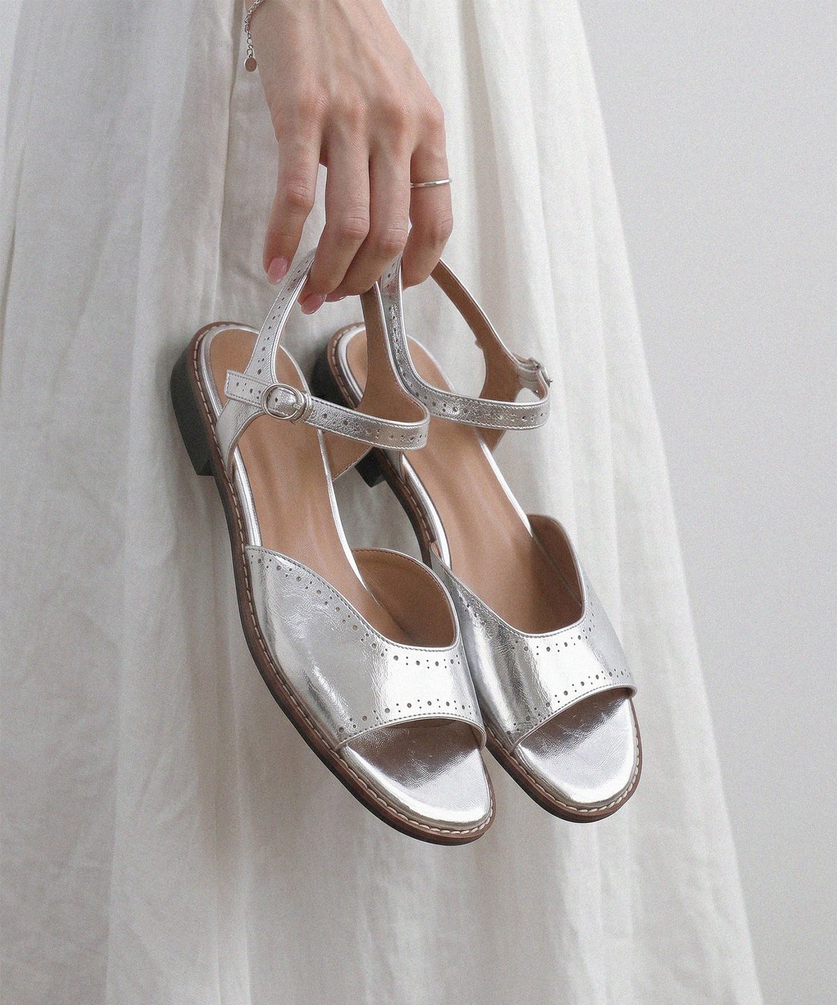 에이티티(ATT) Brogue Detail Strap Sandals (att6006)