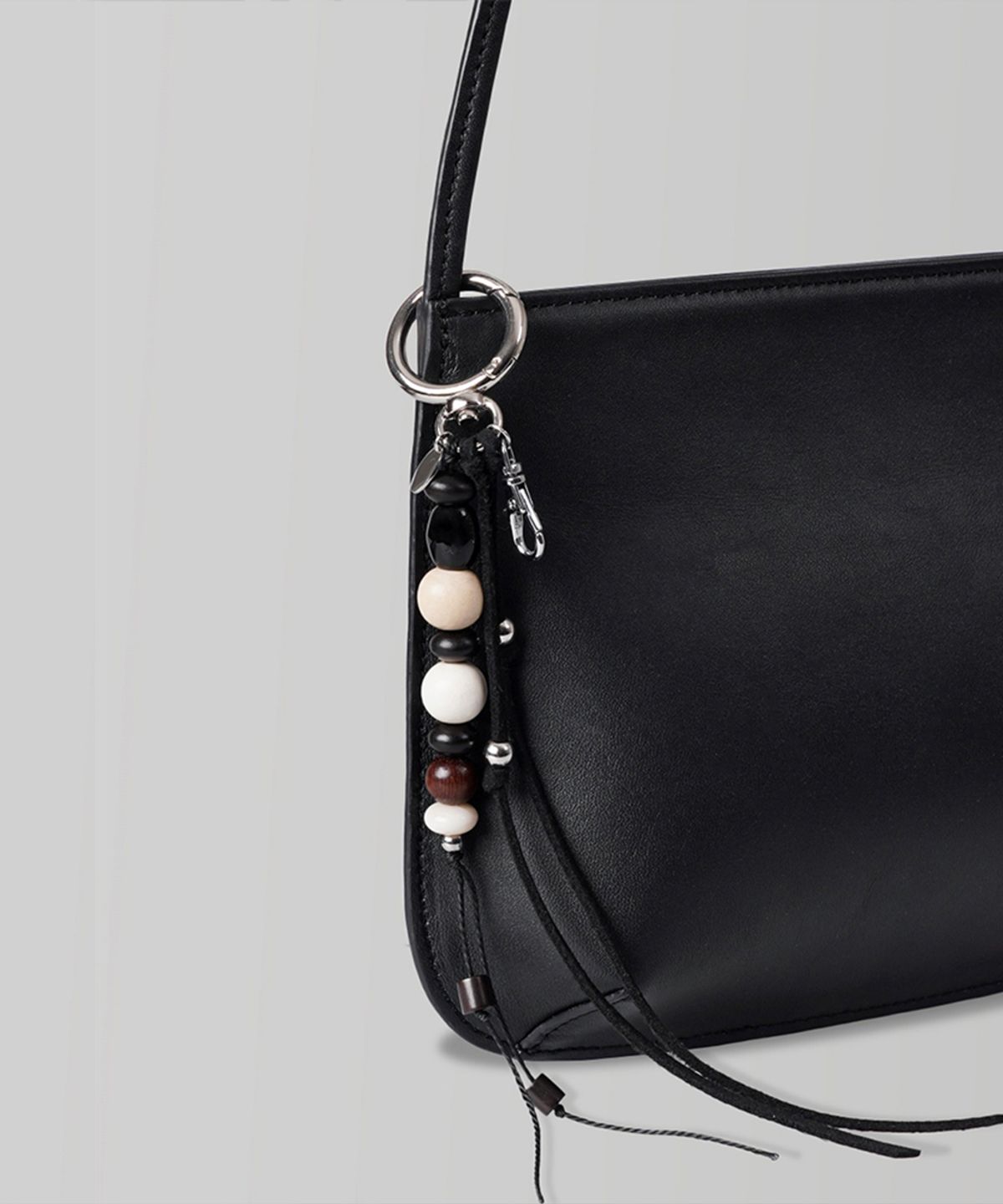 108파운드(108POUND) Soft Beads Charm_Black
