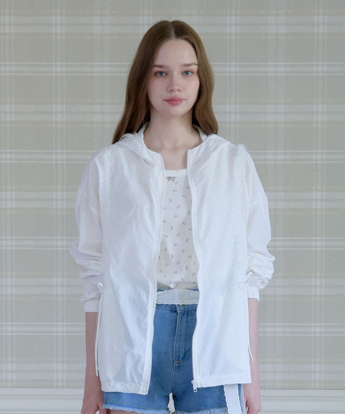 핑크파인애플(PINK PINEAPPLE) CUDDLY LINE LACE WINDBREAKER_WHITE