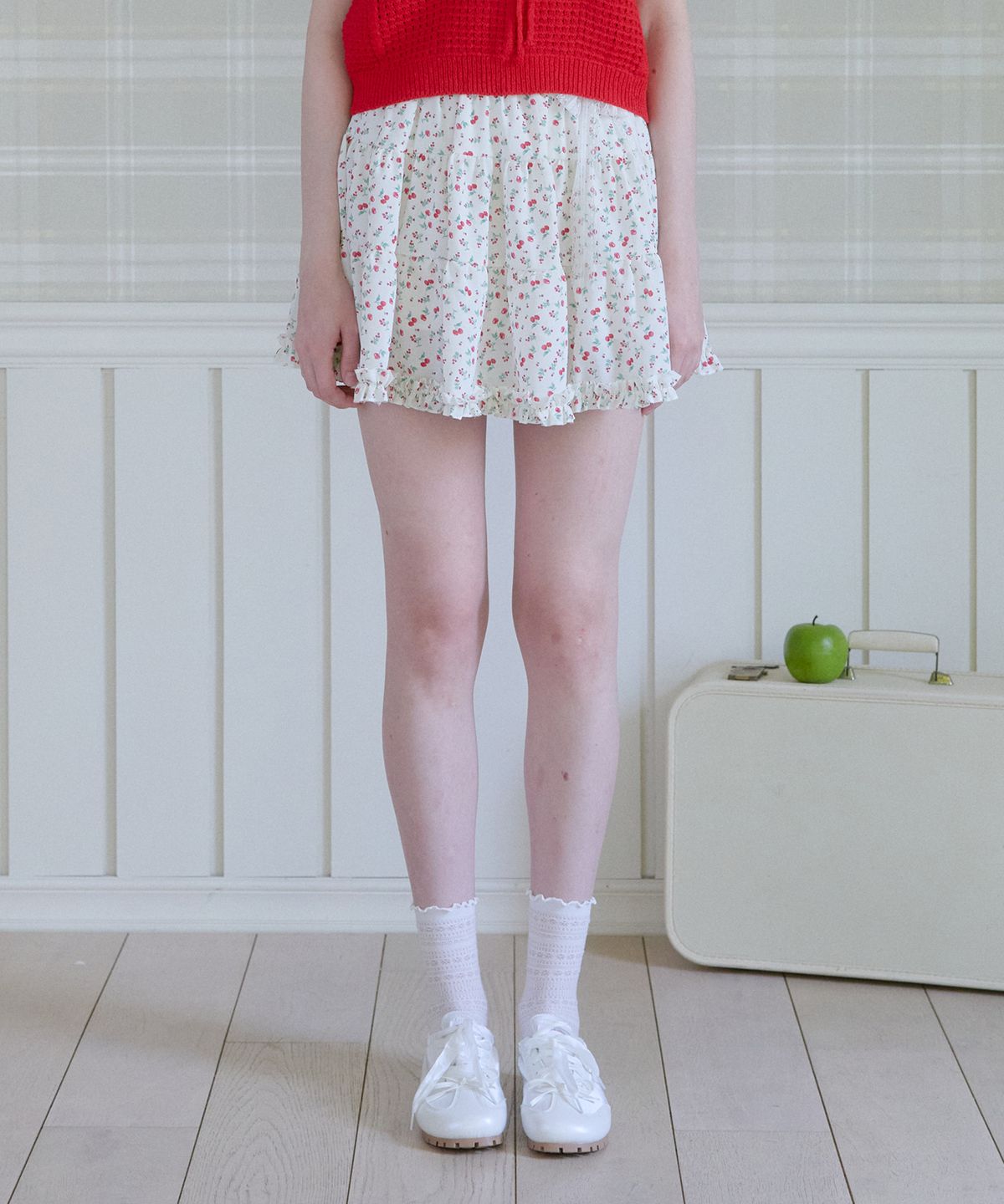핑크파인애플(PINK PINEAPPLE) CHERRY DUMBLE MINI SKIRT_IVORY