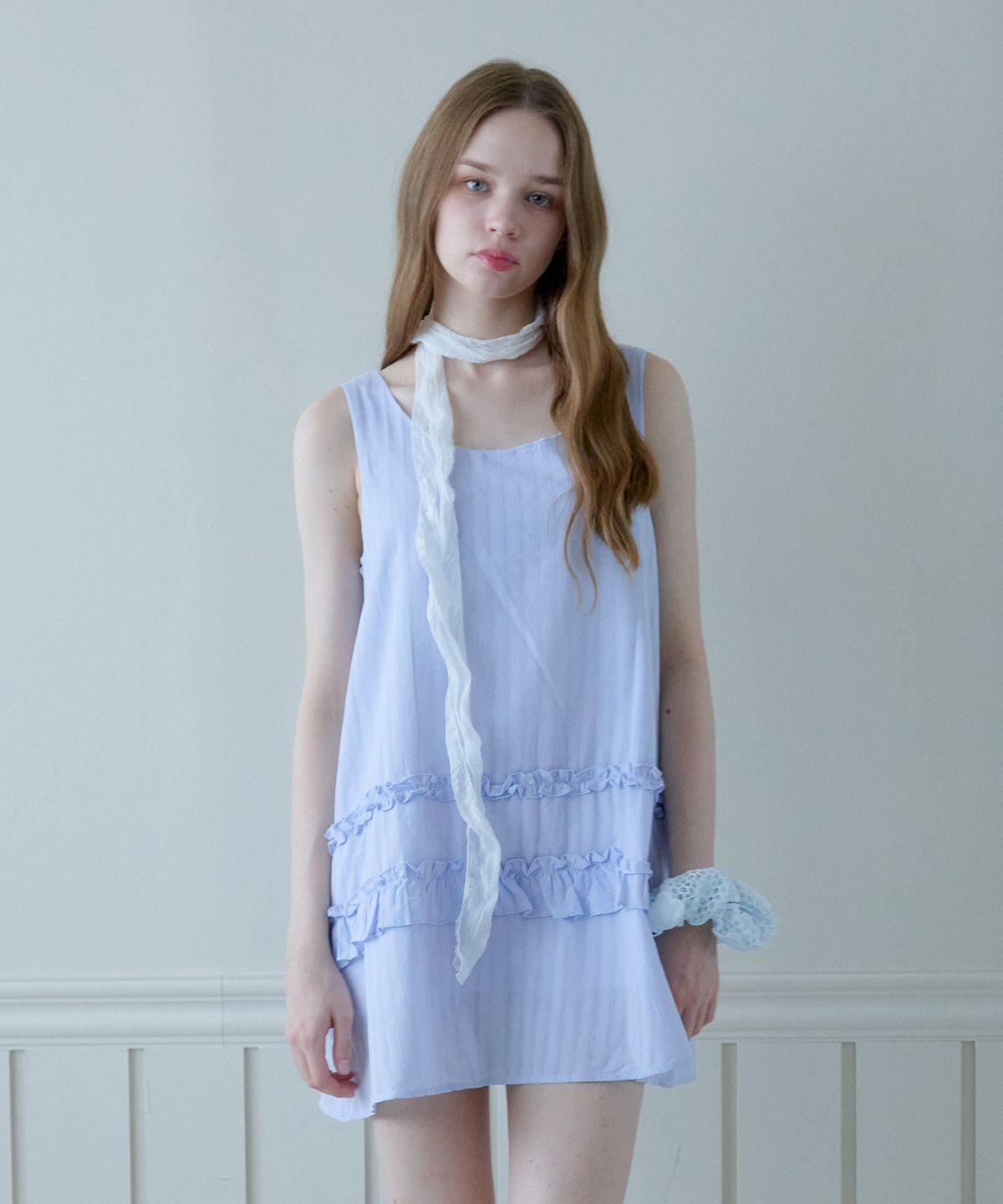 핑크파인애플(PINK PINEAPPLE) SUNNY DOBBY FRILL DRESS_SKY BLUE