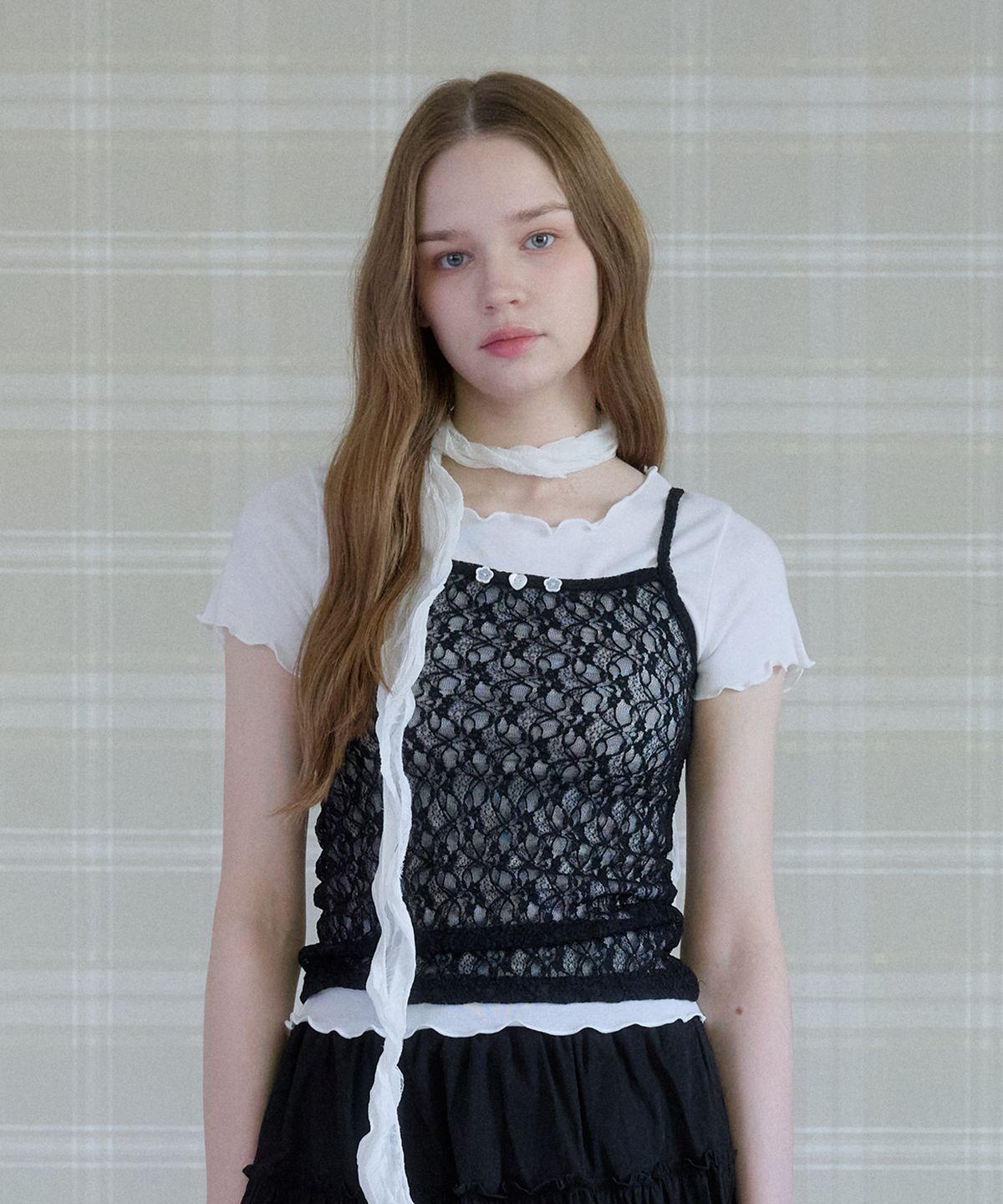 핑크파인애플(PINK PINEAPPLE) MUSE FLOWER LACE TOP_BLACK