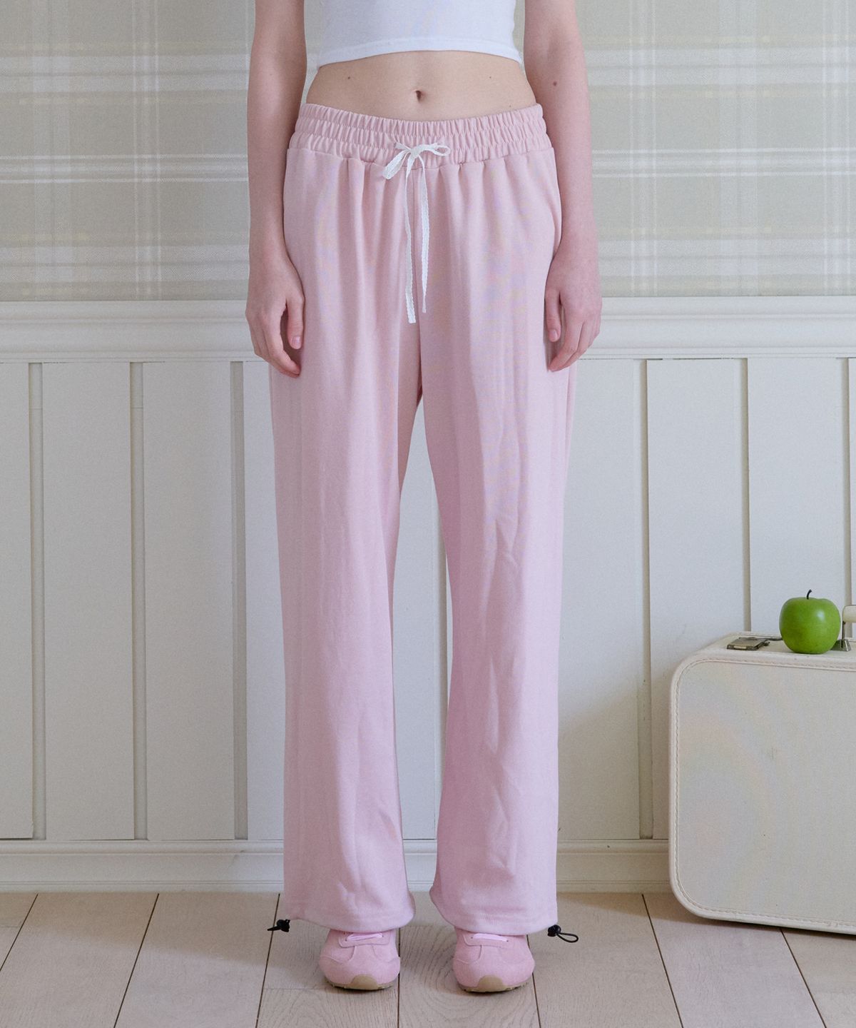 핑크파인애플(PINK PINEAPPLE) MELLOW WIDE SWEATPANTS_PINK