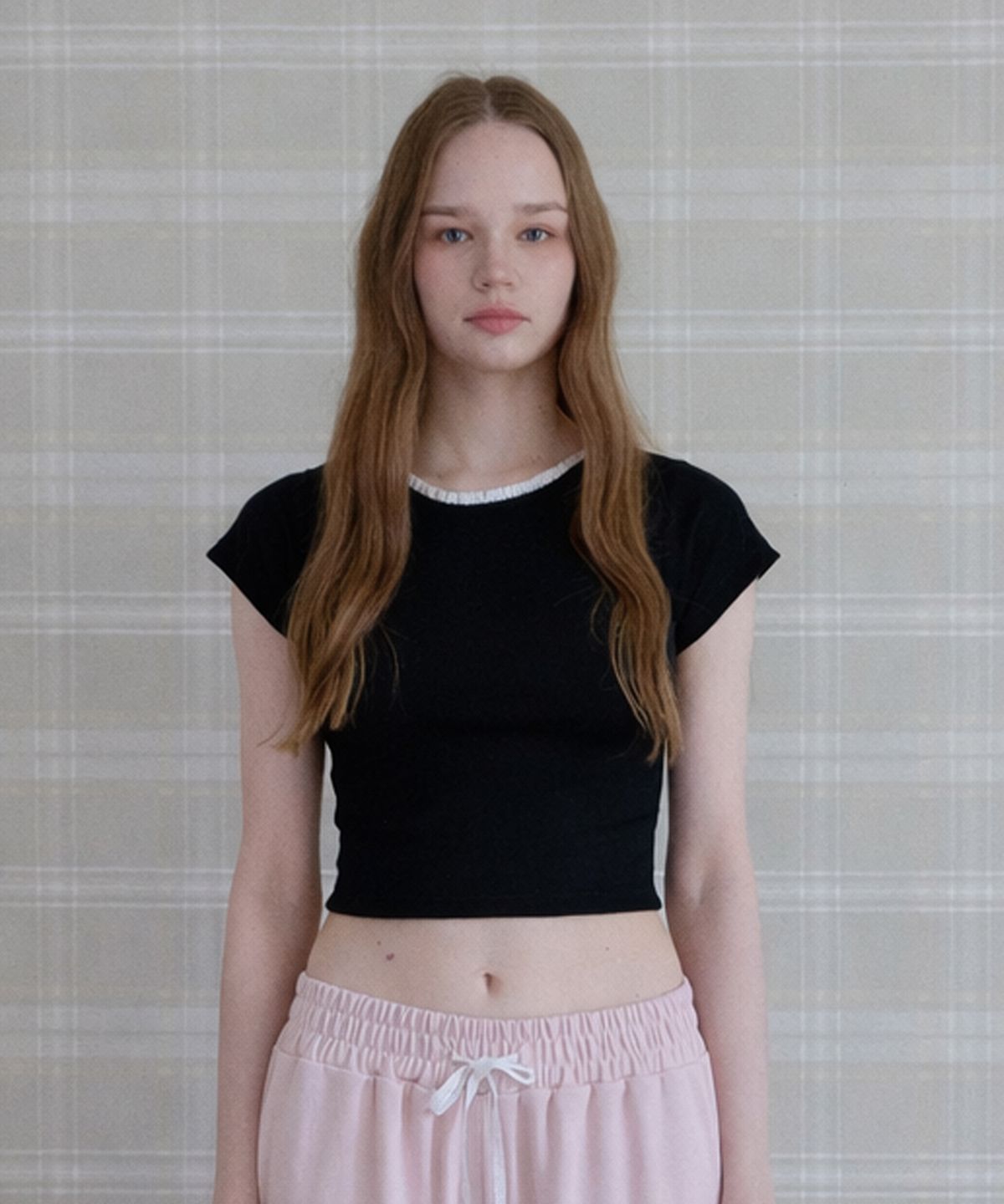 핑크파인애플(PINK PINEAPPLE) SOFT LACE CROP T-SHIRT_BLACK