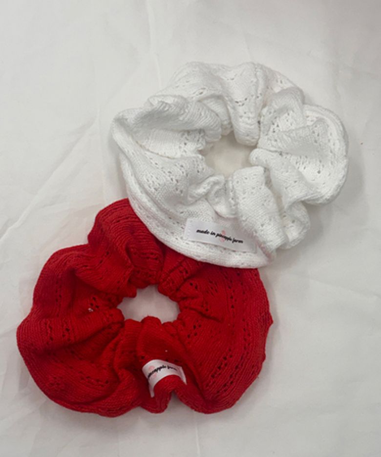 [2PCS 1SET] SOFT PUNCHING KNIT SCRUNCHIE_RED