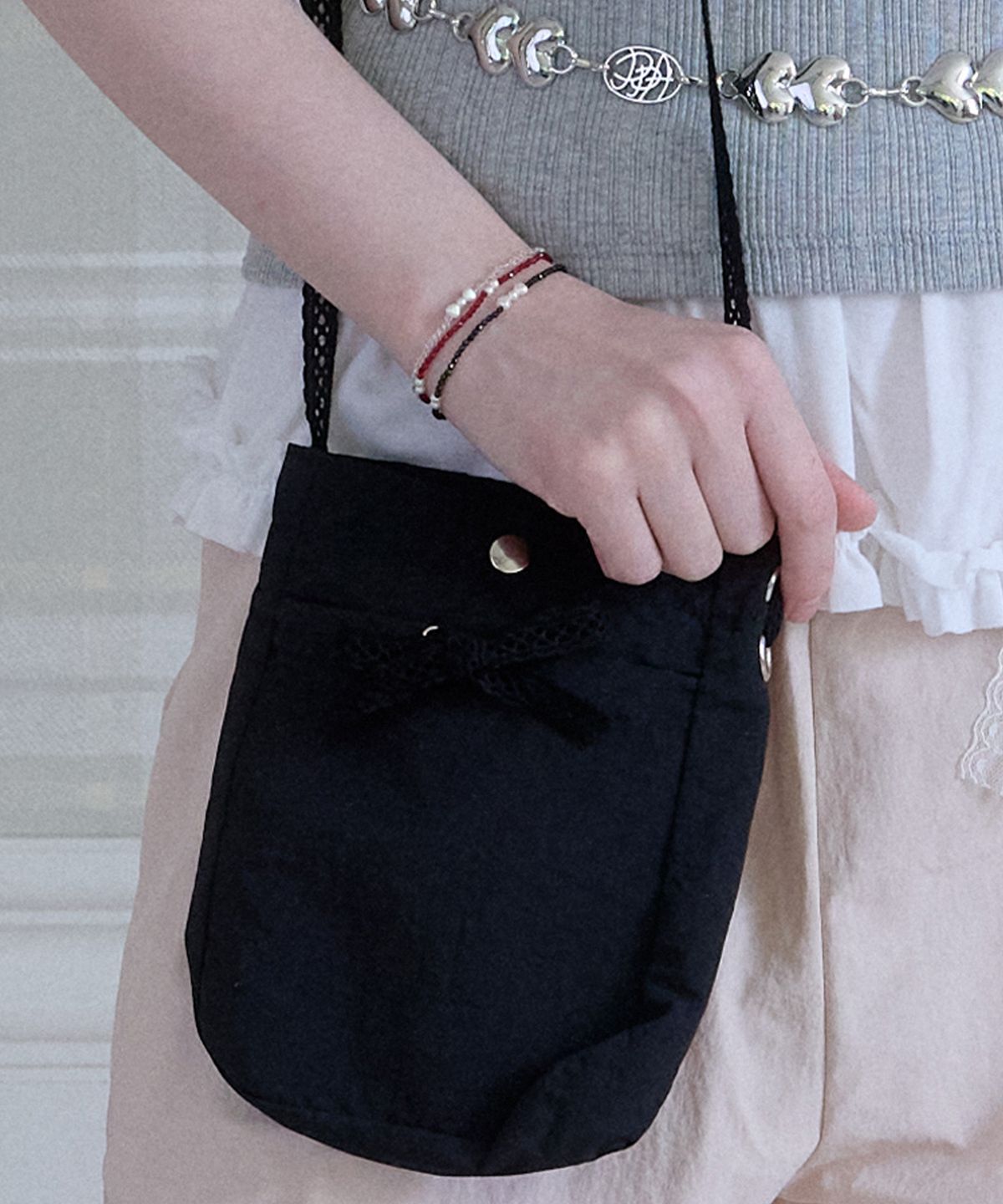 핑크파인애플(PINK PINEAPPLE) DAILY STRING CROSS BAG_BLACK