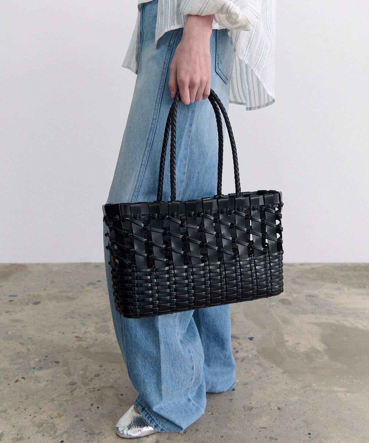 앤니즈(ANDNEEDS) Cava weaving bag (black)