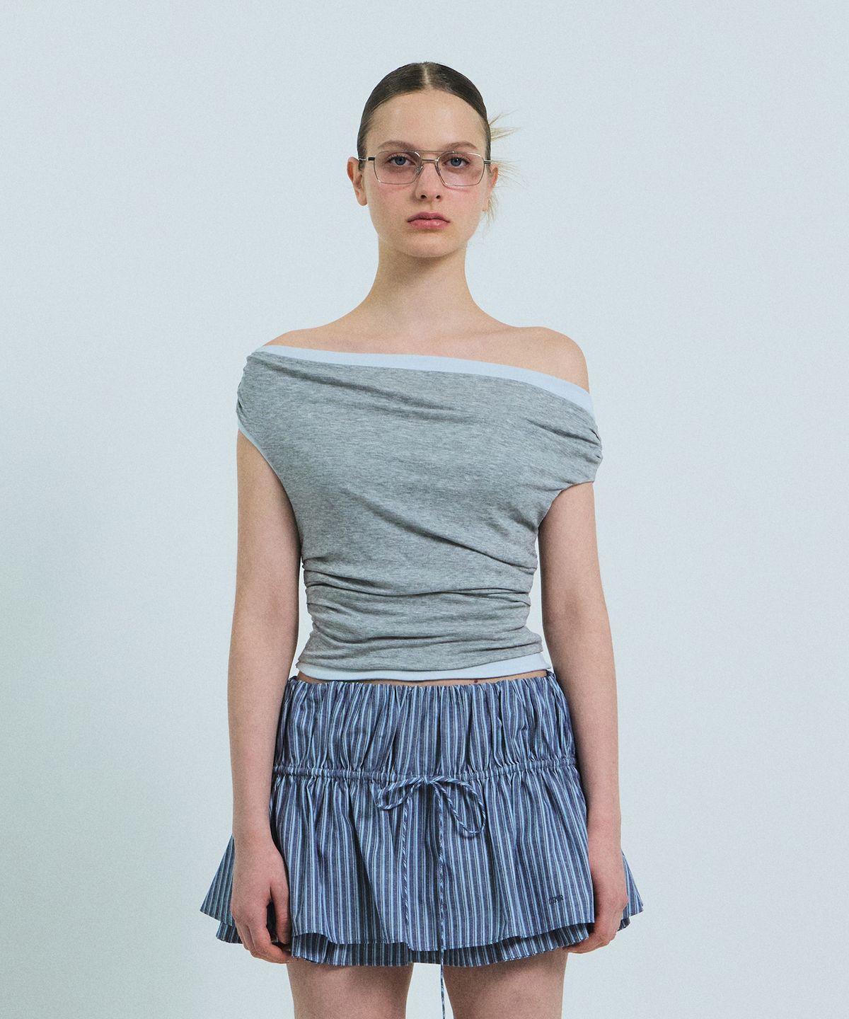 그로브(GROVE) CLOUD OFF-SHOULDER T-SHIRT (MELANGE GRAY)