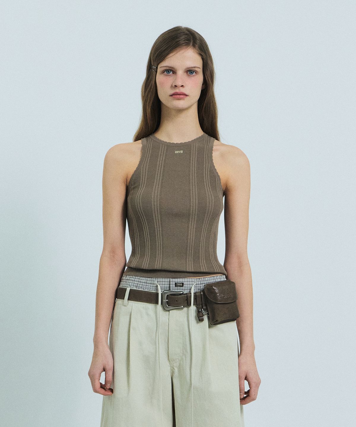 그로브(GROVE) PETAL SLEEVELESS KNIT (BROWN)