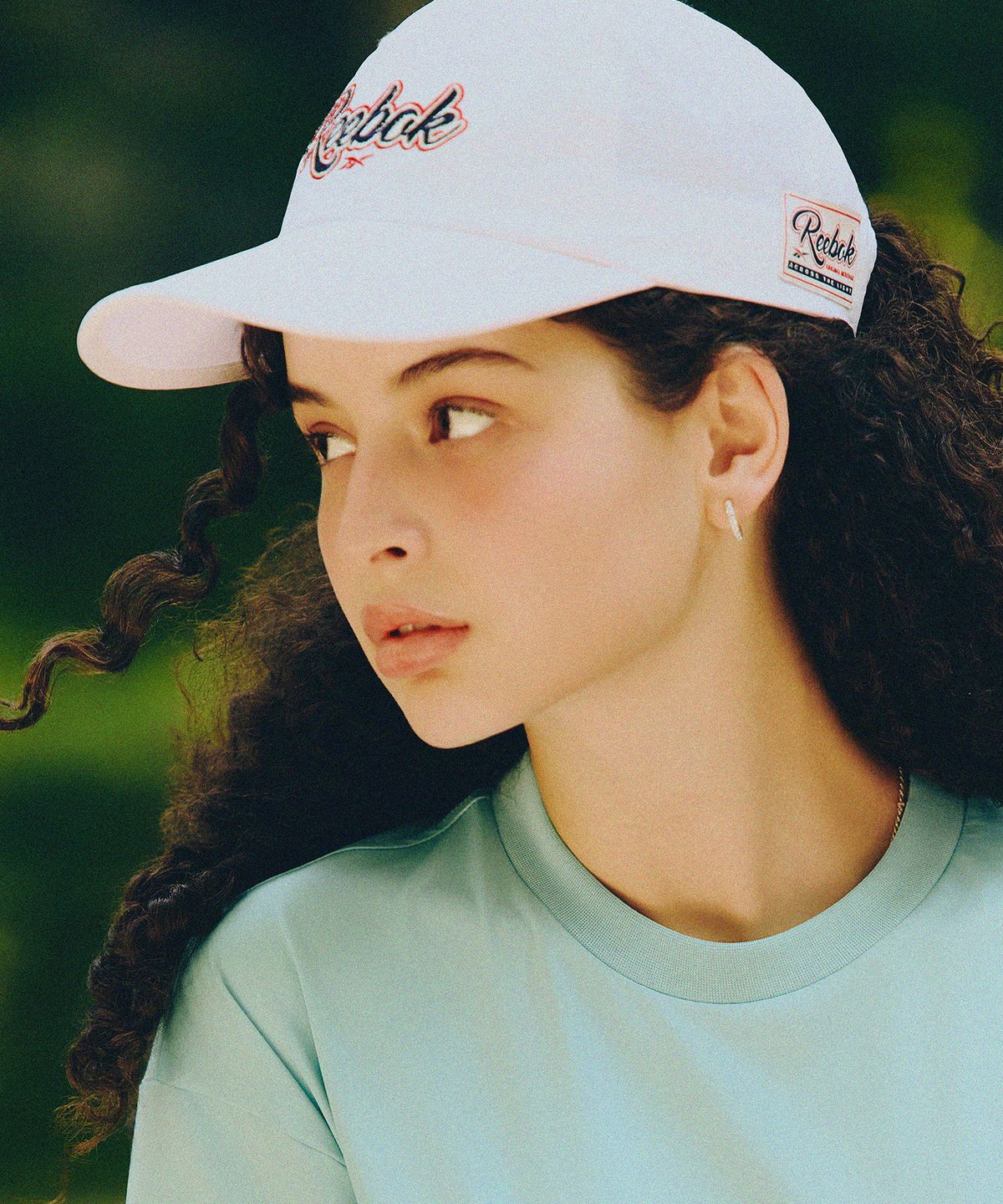 리복(REEBOK) 어센틱 로고 나일론 볼캡 - 오프 화이트