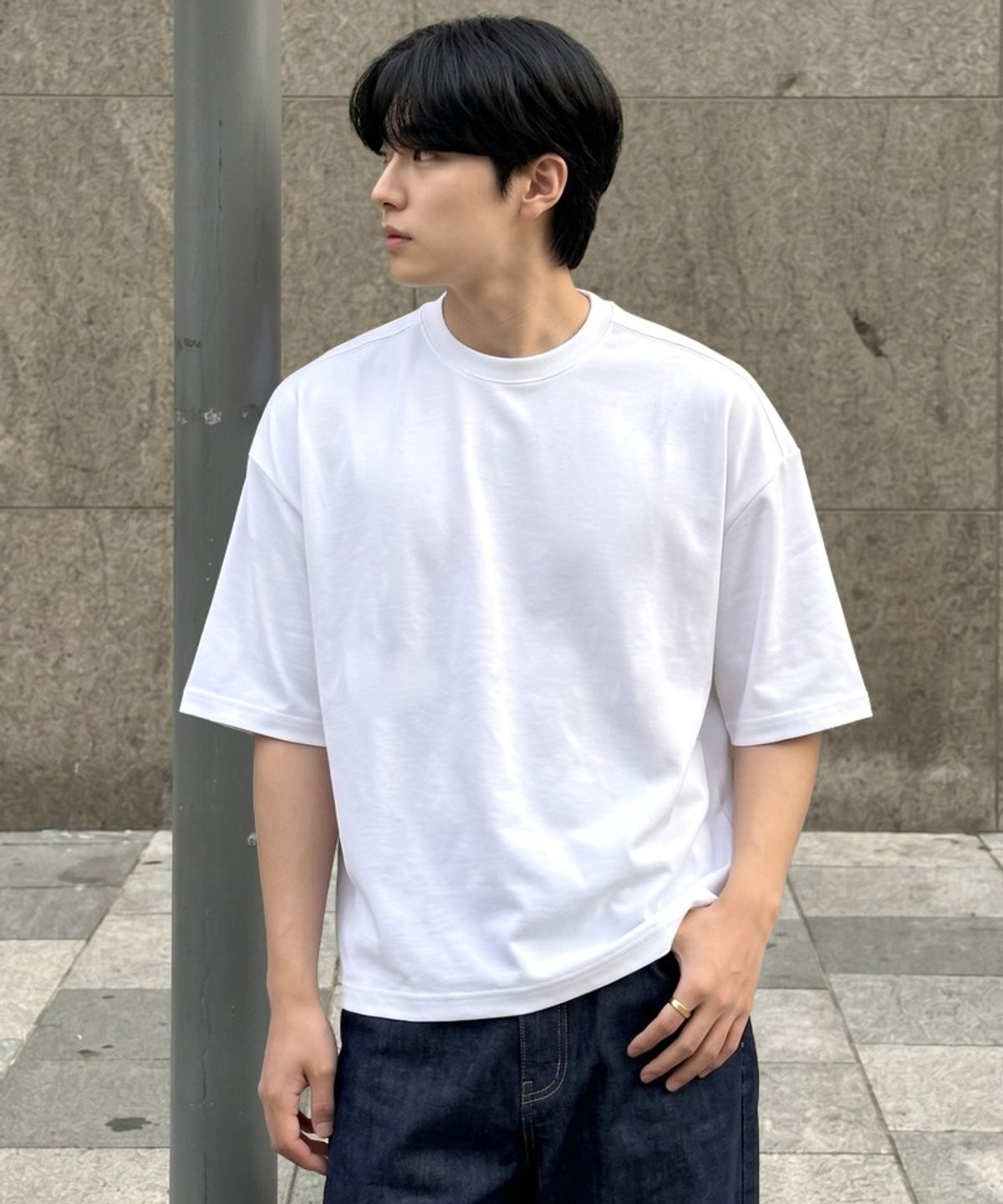 언더오프(UNDEROFF) 오버핏 쿨드라이 뒷절개 반팔 티셔츠 화이트