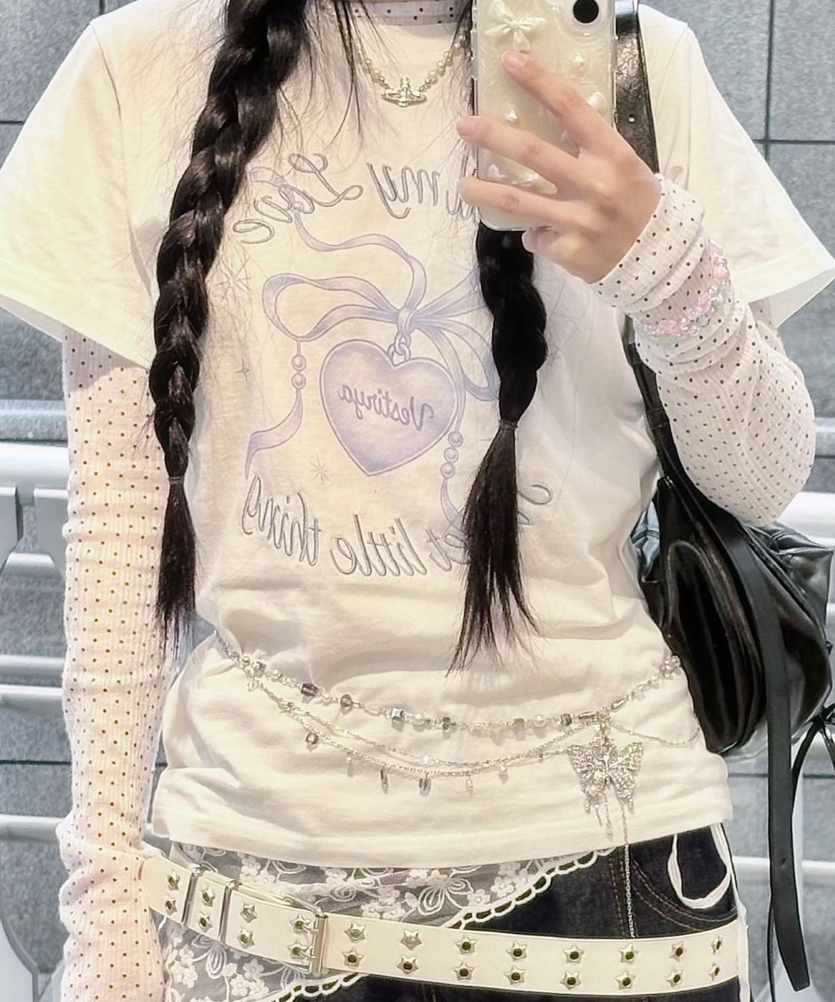 베스티리아(VESTIRYA) Heart Charm Graphic T-shirts White