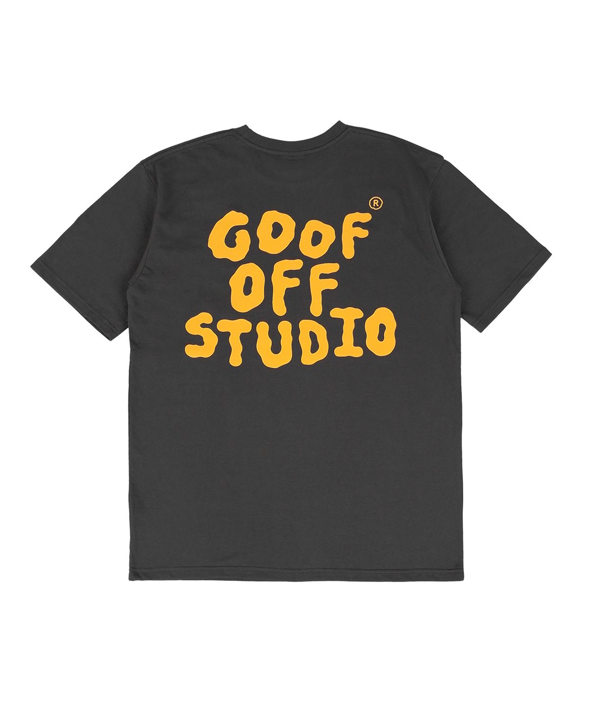 구프오프스튜디오(GOOFOFFSTUDIO) GOFS 메인 로고 티셔츠 챠콜