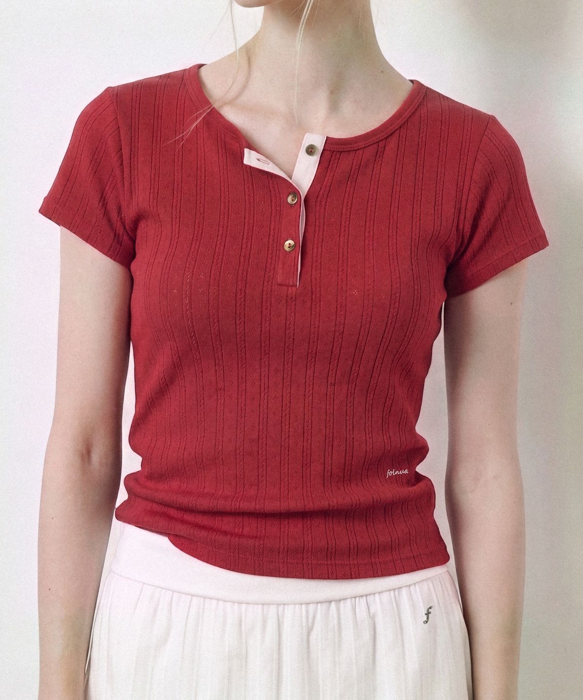 폴뉴아(FOLNUA) SOFT CAP SLEEVE HENRY NECK T-SHIRT (RED)