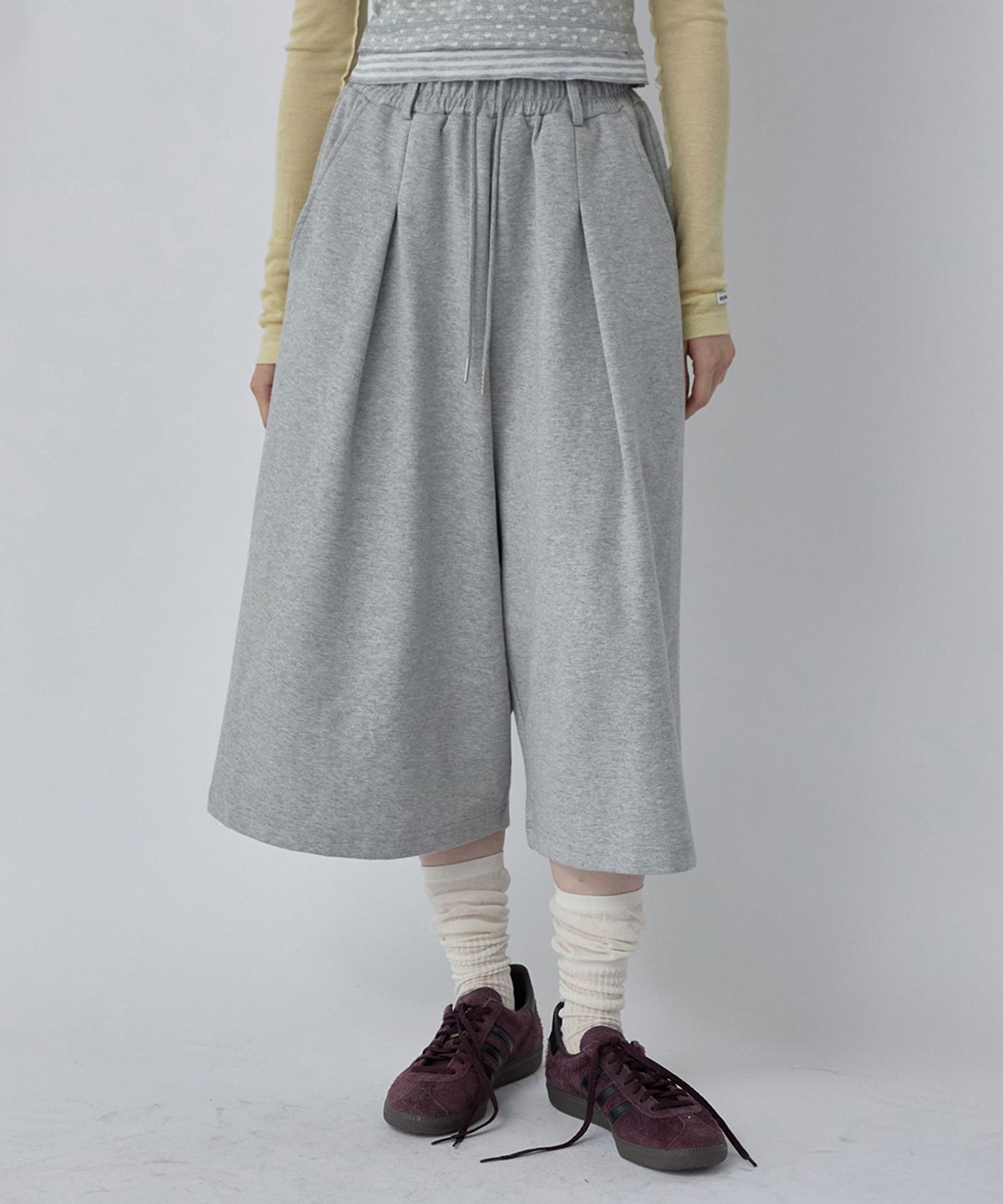 렌세(RENSE) One-Tuck  Wide Bermuda Pants Melange Gray