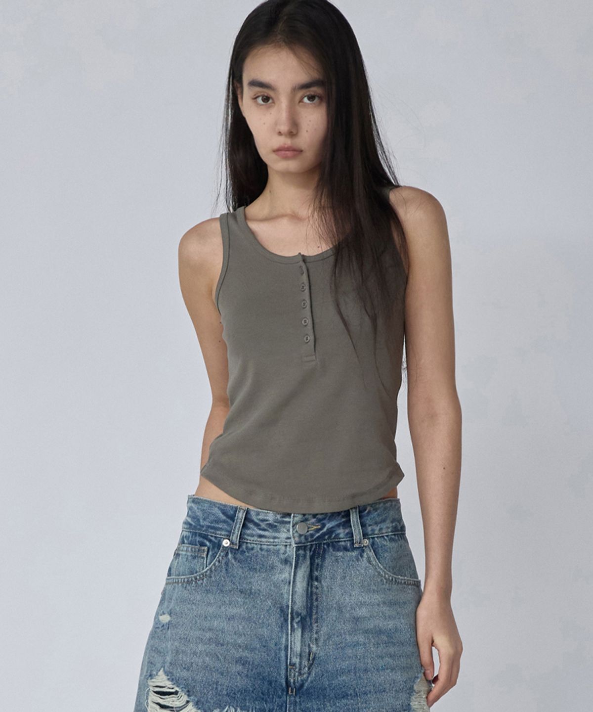 렌세(RENSE) Button Henley Neck Sleeveless Khaki