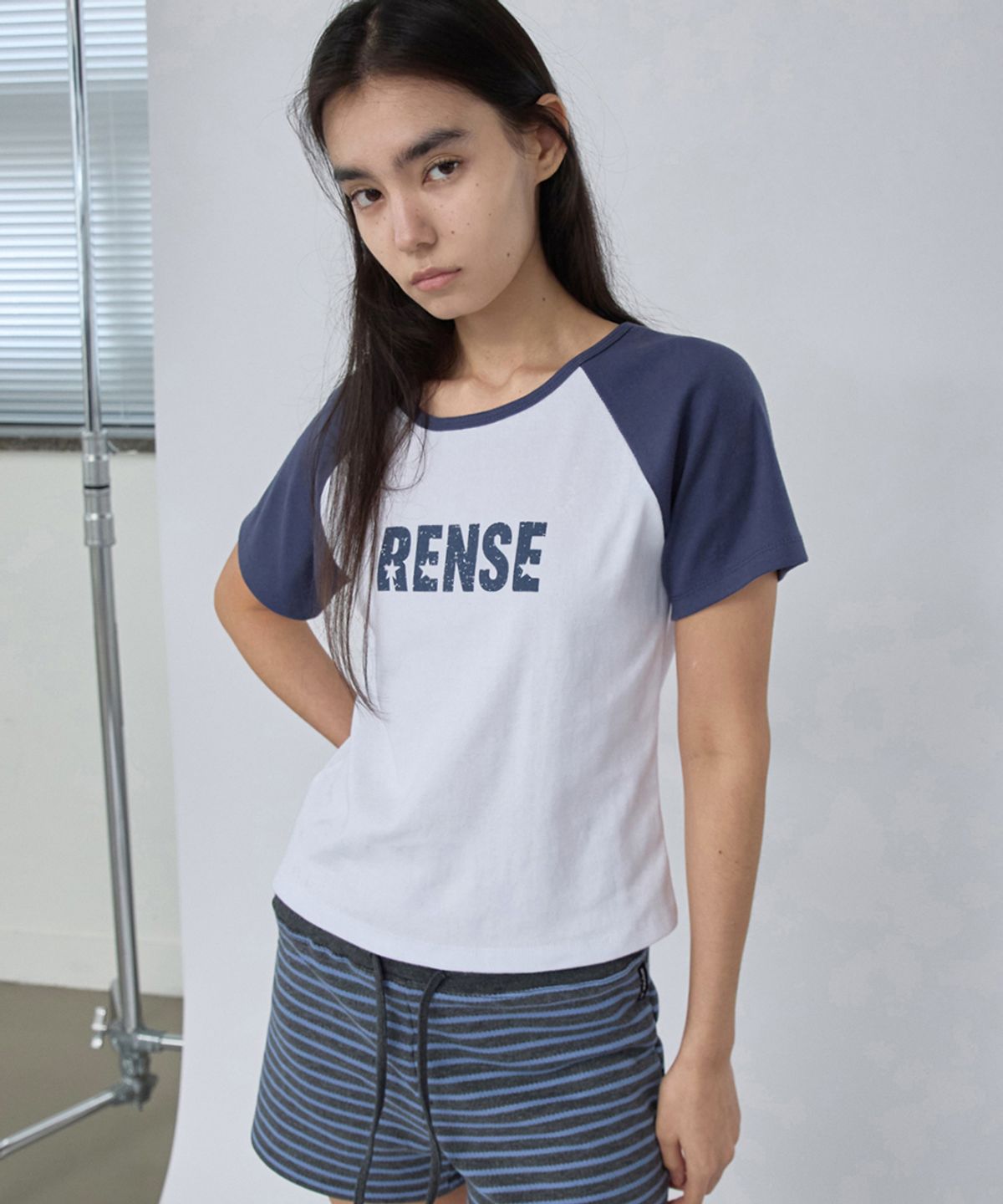 렌세(RENSE) Raglan Color Block Logo Tee Blue