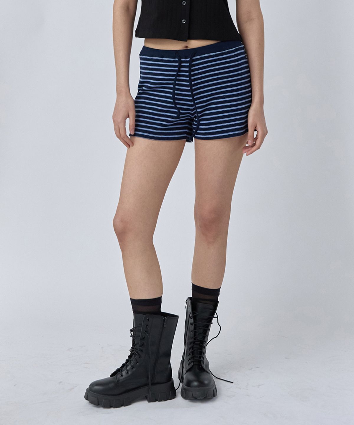 렌세(RENSE) Stripe Micro Shorts Navy