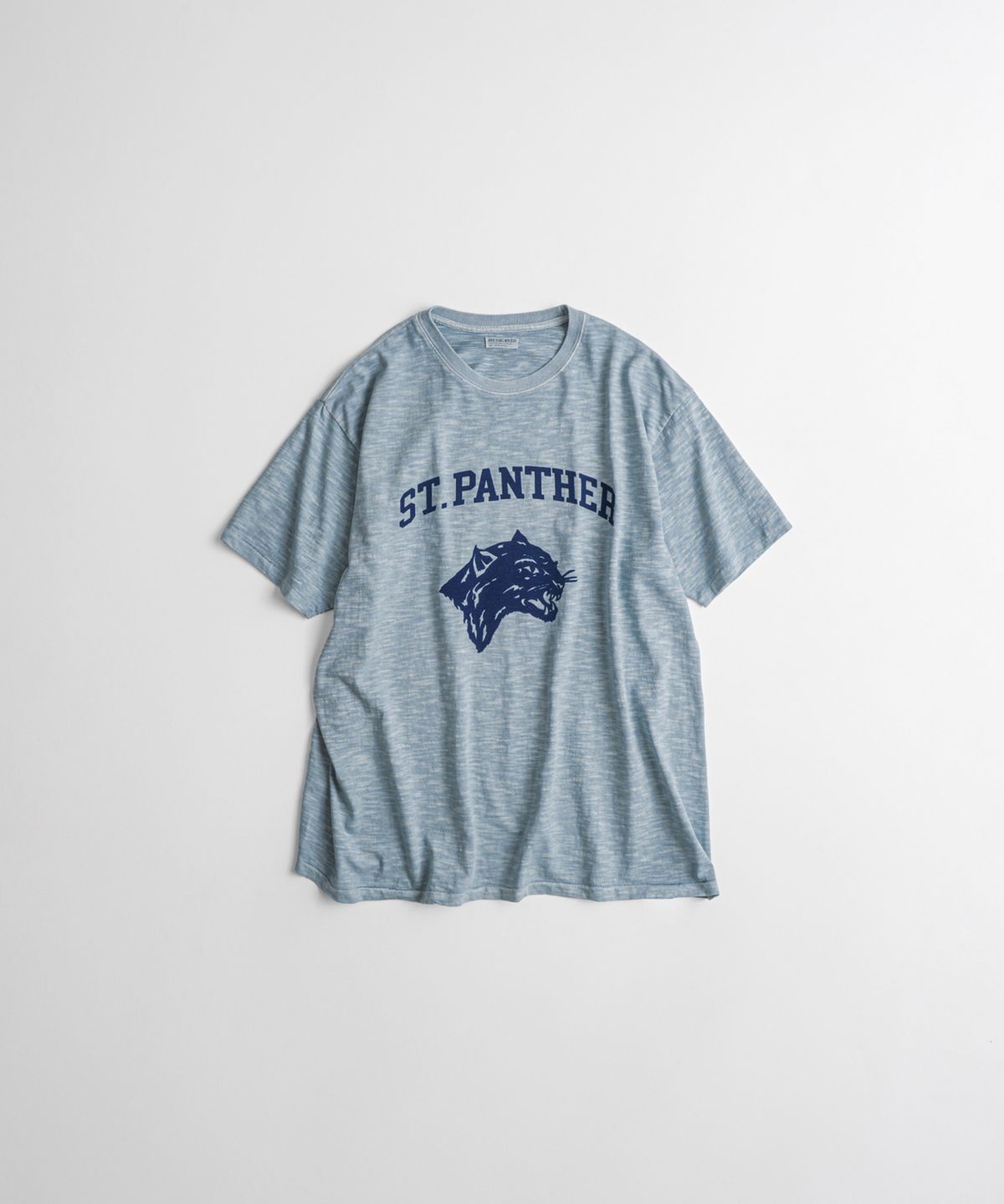 비헤비어(BEHEAVYER) 19XX GRAPHIC TUBLAR T-SHIRTS dust blue