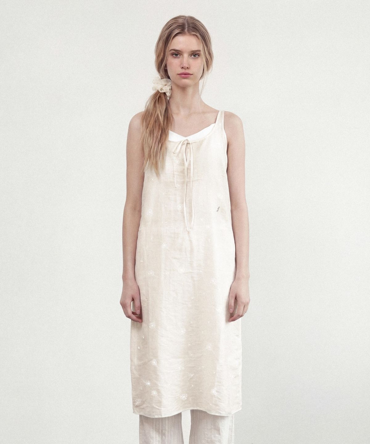 폴뉴아(FOLNUA) DANDELION LAYERED LONG DRESS (CREAM)