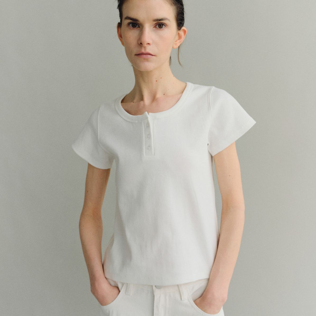 로서울(ROH SEOUL) Henlyneck t-shirt Ivory