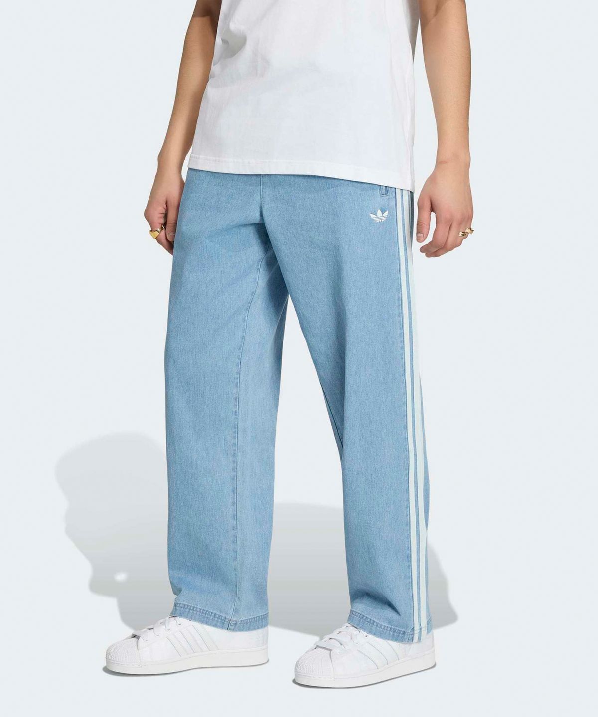 아디다스(ADIDAS) 데님 파이어버드 트랙 팬츠 - 라이트블루 / KX1195