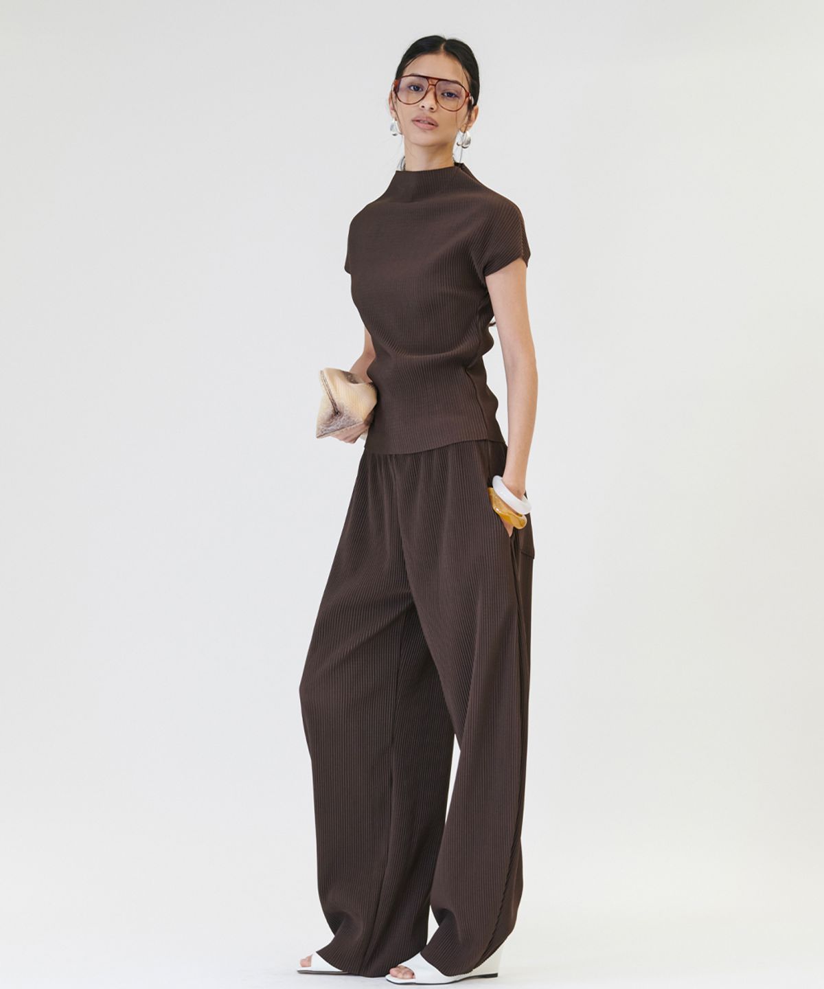 프로젝트 웨이브(PROJECT WAVE) Pleated Round Banding Pants [BROWN]
