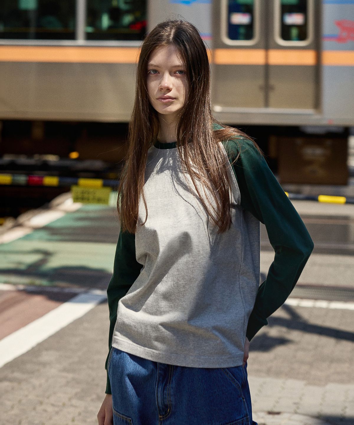 미니멀프로젝트(MINIMALPROJECT) 언더 로그 래글런 긴팔 티셔츠 MLT123 [GRAY/GREEN]