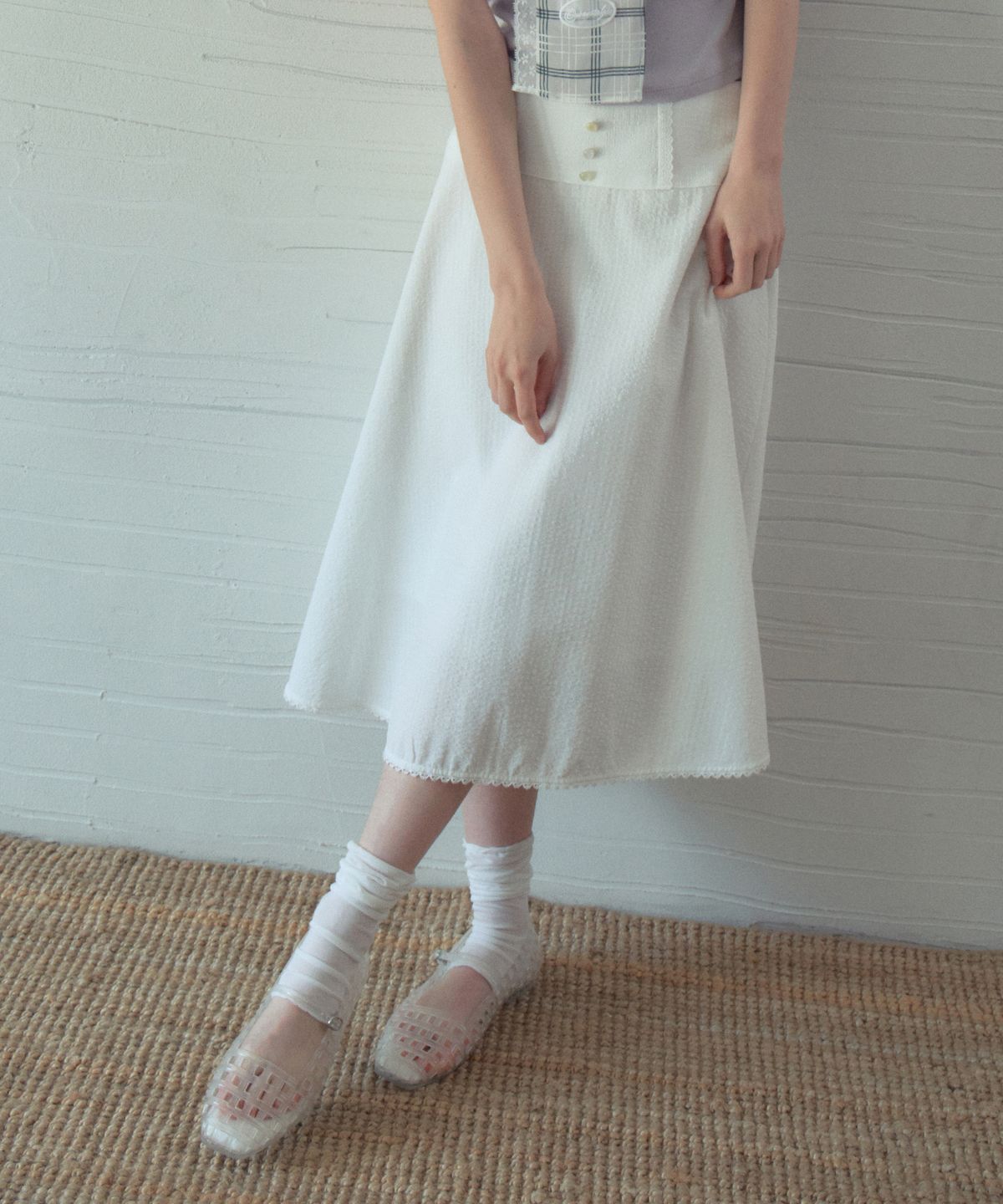 아우어노스텔지아(OURNOSTALGIA) Beni Lace Check Button Skirt_White(OB6SK13)