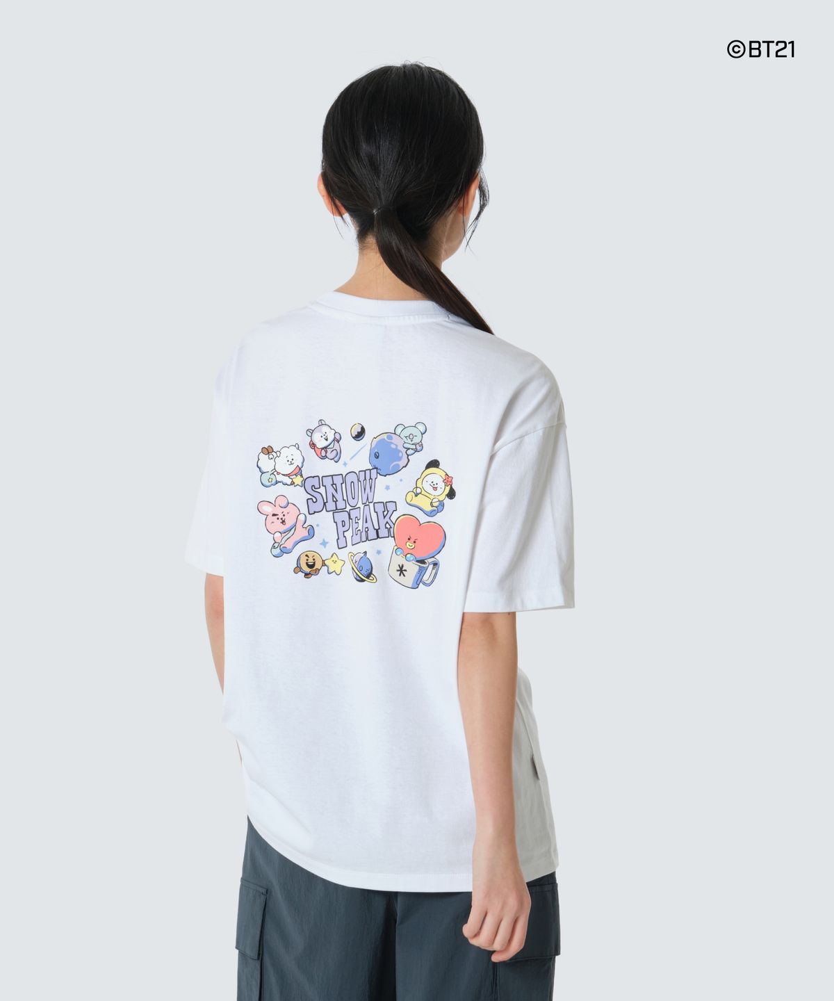 스노우피크 어패럴(SNOWPEAK APPAREL) [스노우피크 I BT21] 여성 그래픽 반팔 티셔츠 (S26MWFTS92) White
