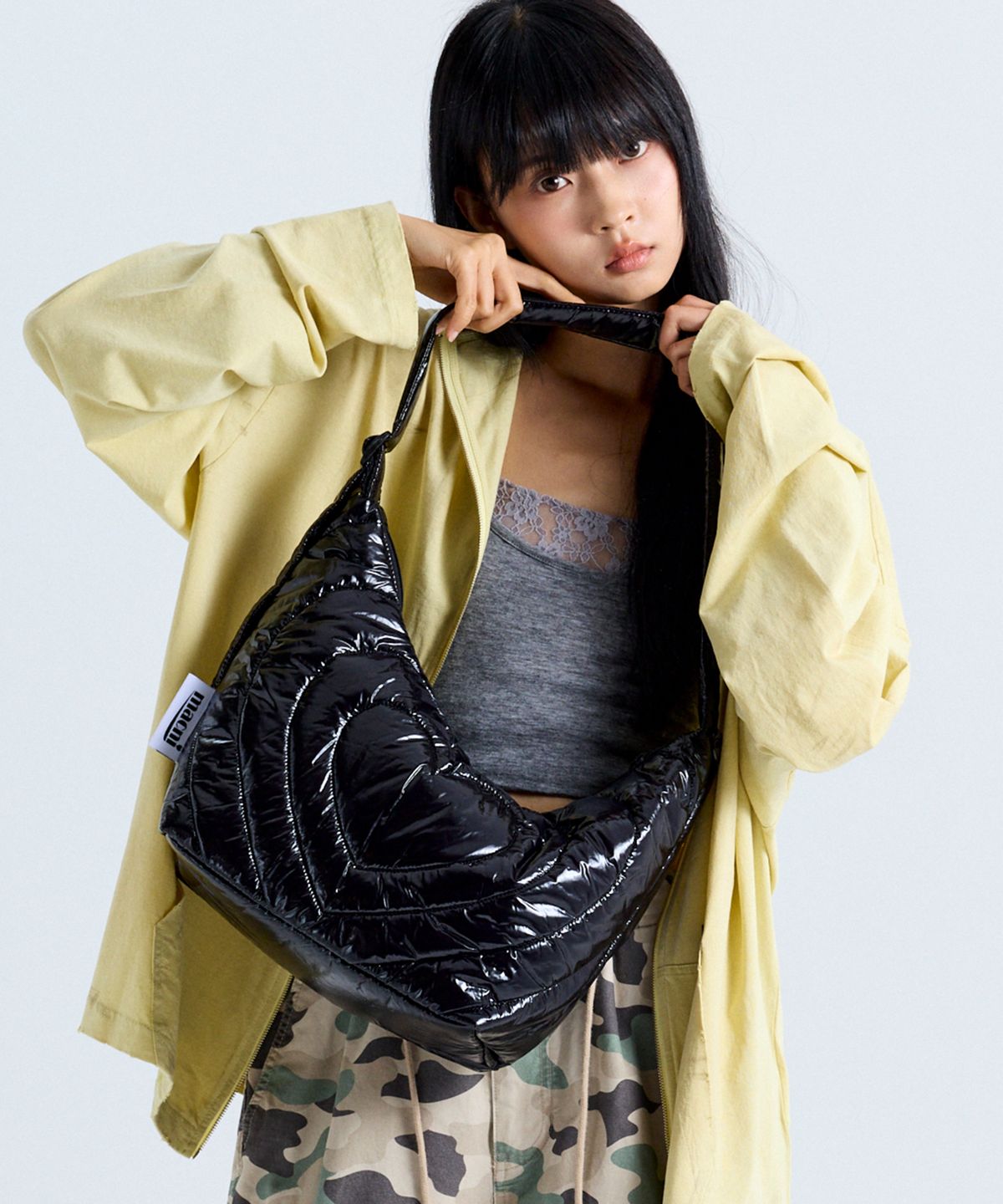 마크니(MACNI) HEART WAVE SHOULDER BAG