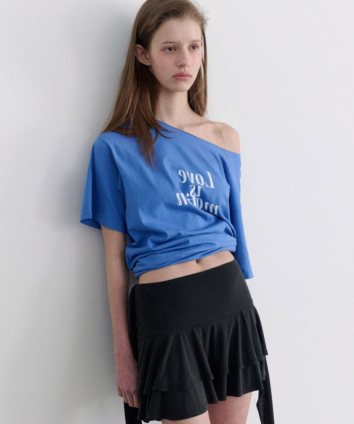 앤니즈(ANDNEEDS) Love is motion half tee (blue)