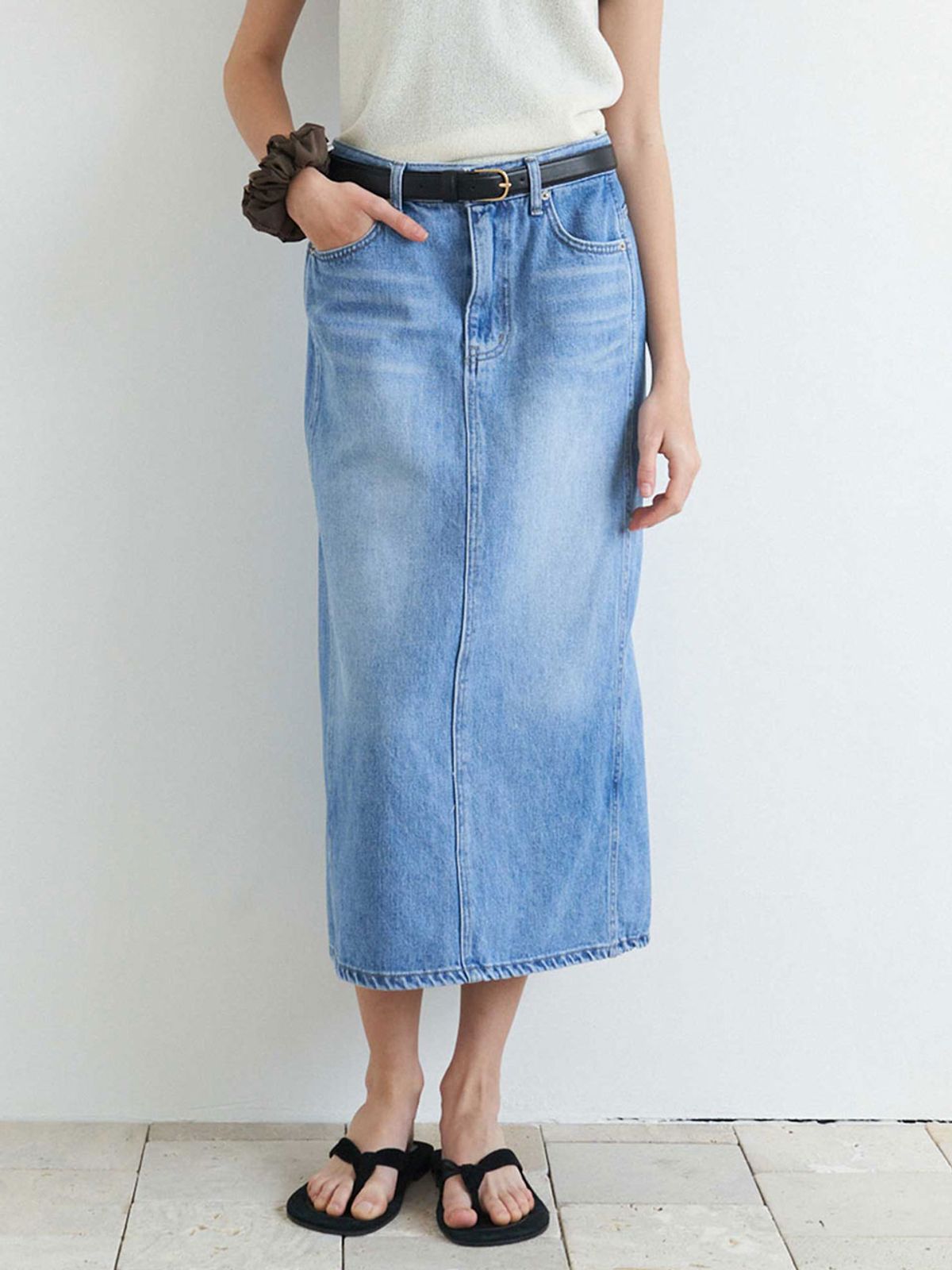 더라이(THERYE) Slit Denim Midi Skirt(Blue)