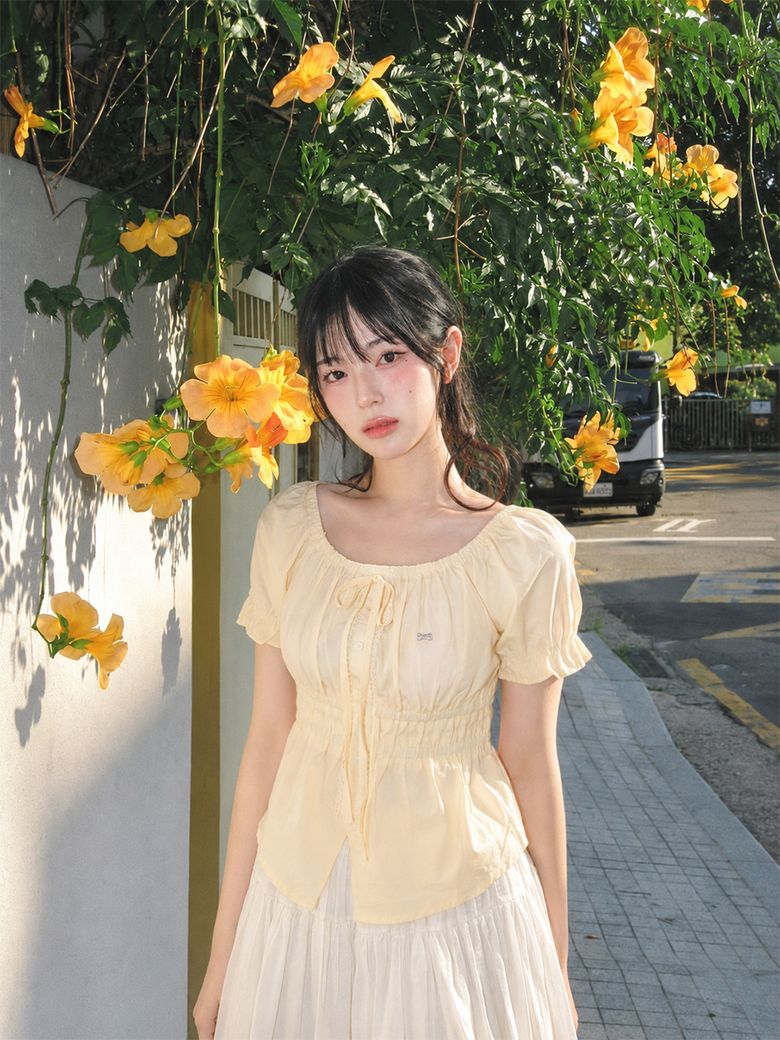 스모크 웨이스트 퍼프 소매 블라우스 3colors