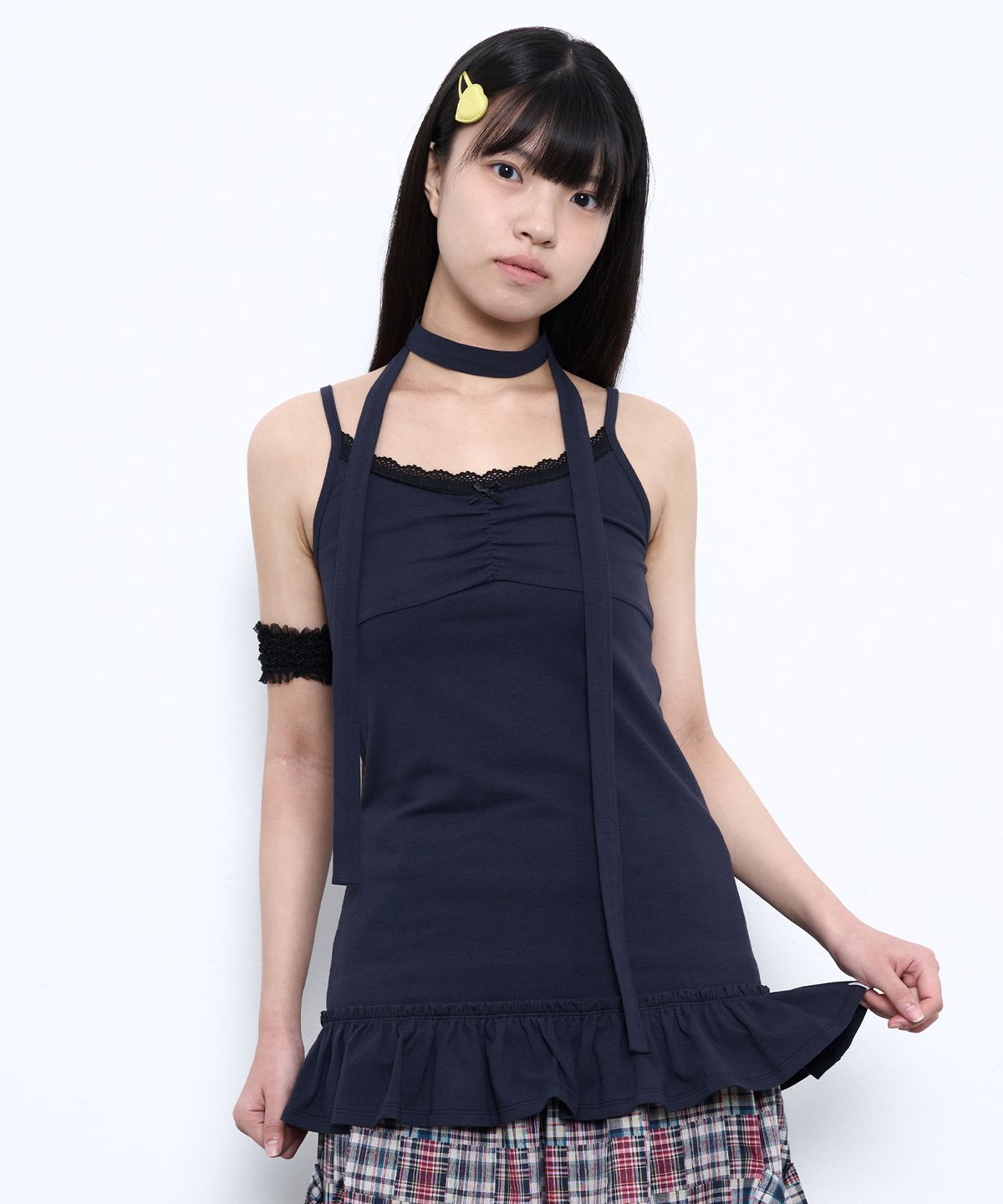 뚜오미오(TUOMIO) SCARF FRILL SLEEVELESS [NAVY]