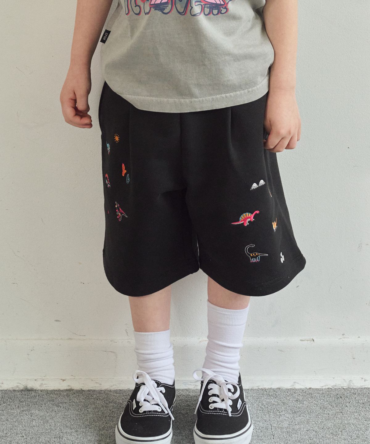 꼼파뇨 키즈(CPGN KIDS) KIDS 와이드 다이노 스웨트쇼츠 블랙