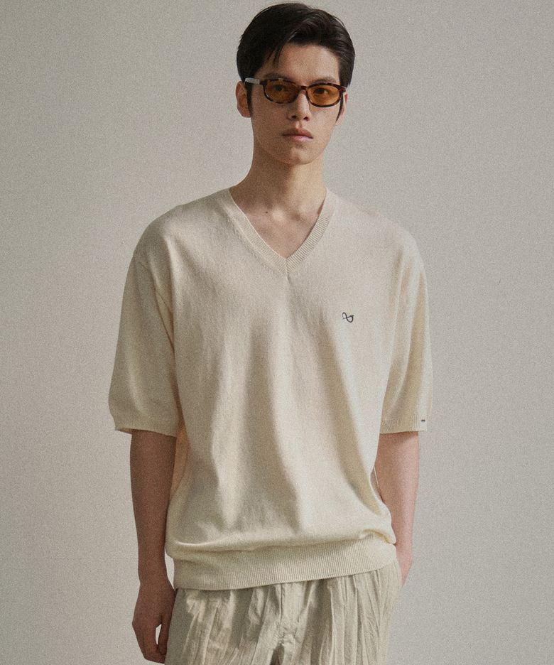 [COLLECTION LINE] 소프트 브리즈 브이넥 반팔 니트 아이보리